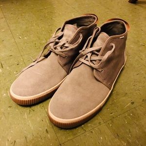 Toms Mid Carlo Sneaker size 10M